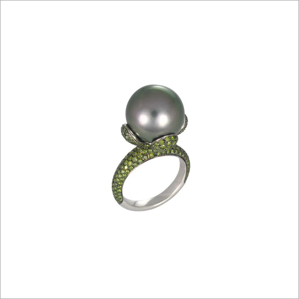 Couture 18K Gold & Tahetian Pearl Ring with Green Diamonds