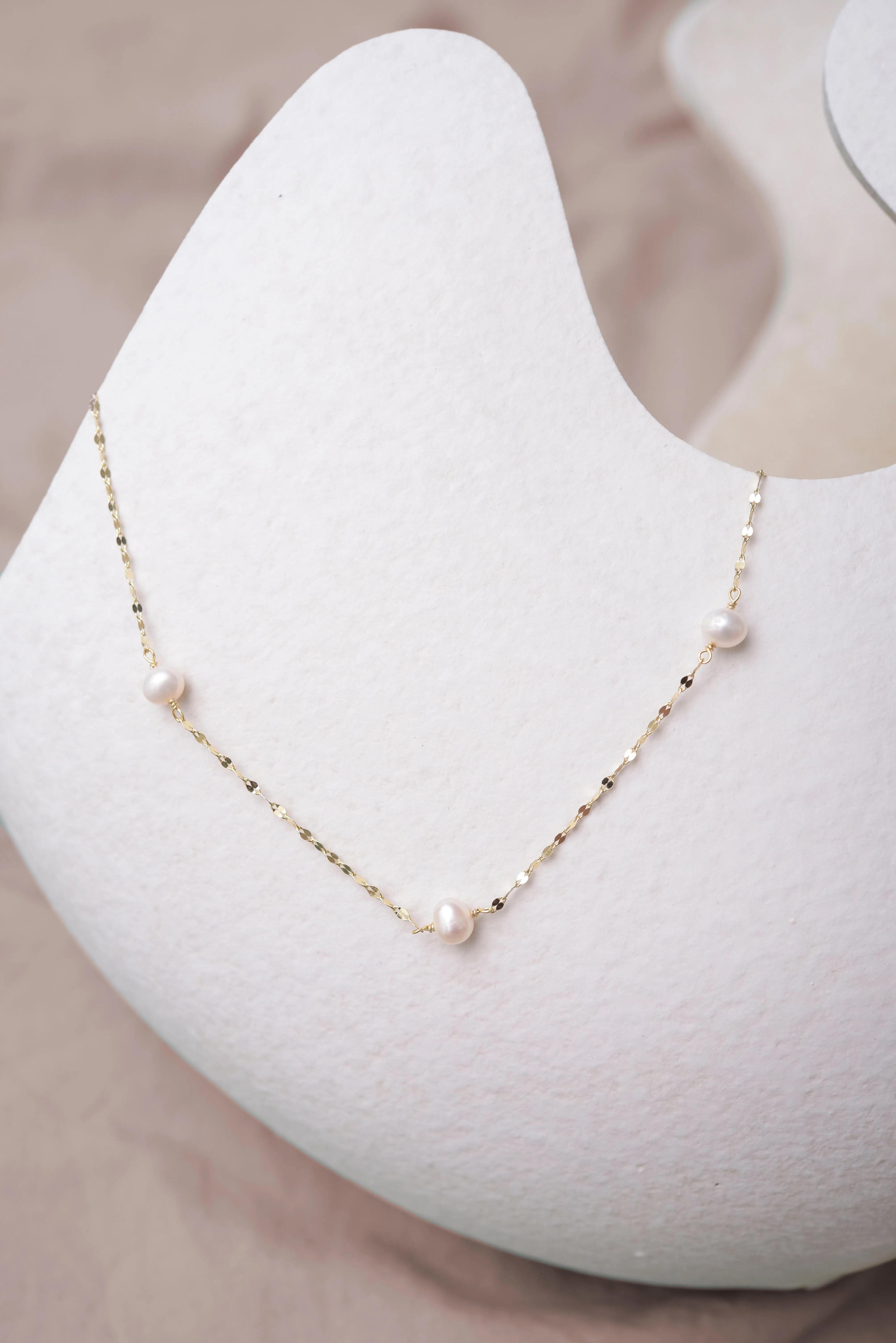 Lola Pearl Necklace